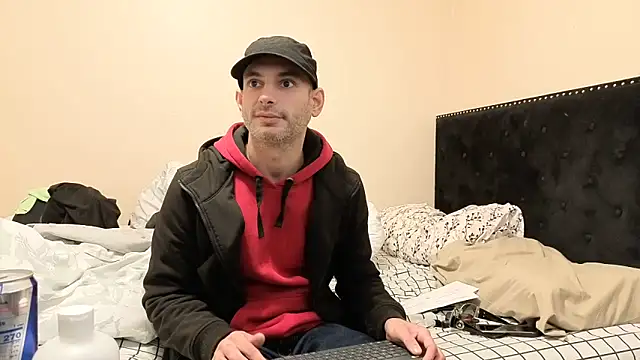 Snapshot of hailzeffn chatting on 10/24/25, 08:49 hailzeffn online show from 10/24/25, 08:49