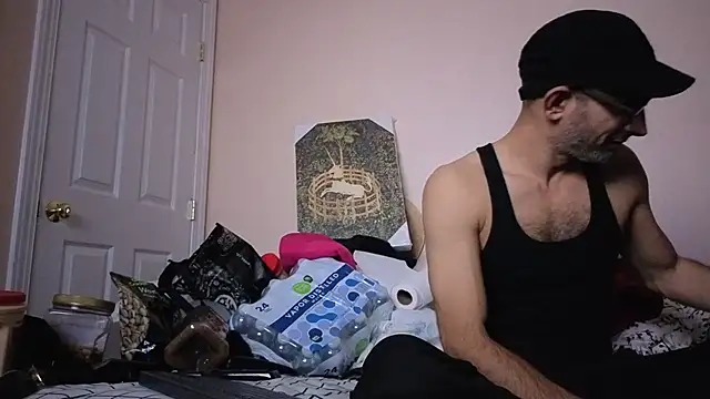 Snapshot of hailzeffn chatting on 10/31/25, 12:33 hailzeffn online show from 10/31/25, 12:33