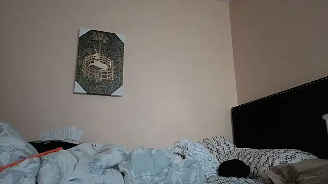 Snapshot of hailzeffn chatting on 11/02/25, 12:29 hailzeffn online show from 11/02/25, 12:29