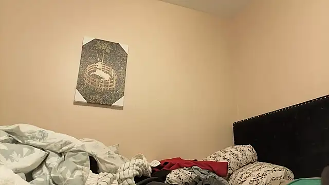 Snapshot of hailzeffn chatting on 11/10/25, 01:37 hailzeffn online show from 11/10/25, 01:37