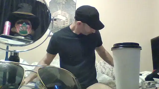 hailzeffn online show from 04/10/26, 04:12