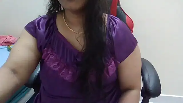 Snapshot of Mystic-Anu chatting on 12/05/24, 03:17 Mystic-Anu online show from 12/05/24, 03:17