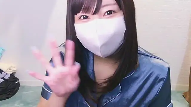 Snapshot of YUTSU_KI chatting on 01/17/25, 09:39 YUTSU KI online show from 01/17/25, 09:39