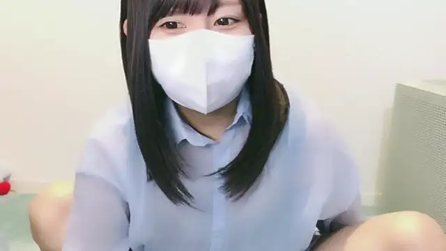 Snapshot of YUTSU_KI chatting on 10/10/25, 09:25 YUTSU KI online show from 10/10/25, 09:25