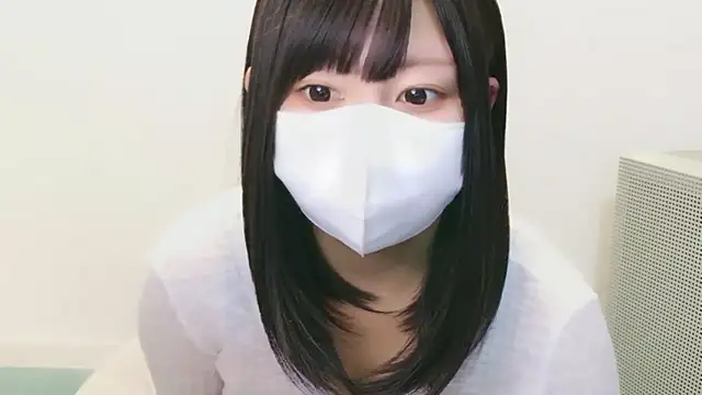 Snapshot of YUTSU_KI chatting on 10/11/25, 04:27 YUTSU KI online show from 10/11/25, 04:27