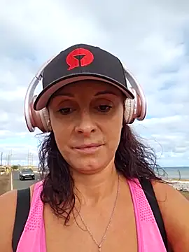 therealbeverlycious online show from 03/11/25, 05:46