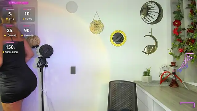  cristal ayala online show from 03/30/26, 11:50