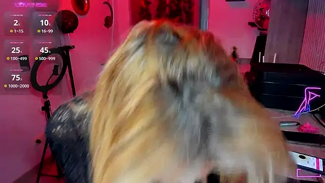  cristal ayala online show from 04/14/26, 10:49