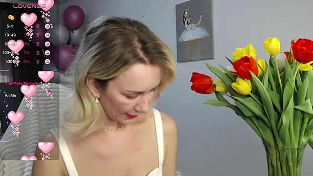 Vanessa Nowak online show from 03/08/25, 05:28