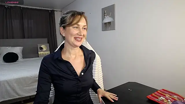 Snapshot of Vanessa_Nowak chatting on 05/03/26, 04:24 Vanessa Nowak online show from 05/03/26, 04:24