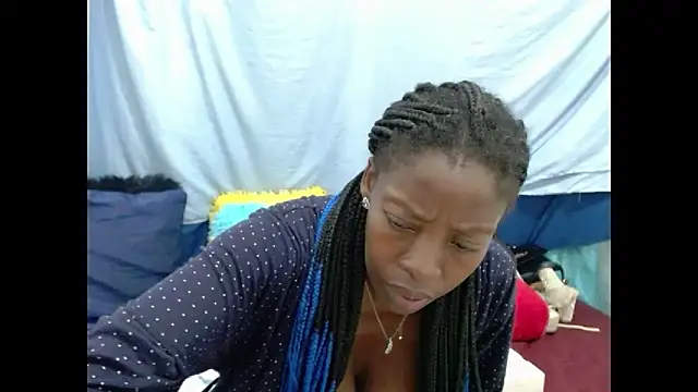 chocolatemix44 online show from 04/17/26, 09:51