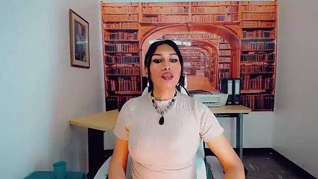 khiara moretti online show from 01/08/25, 01:32