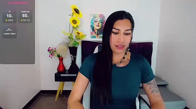 khiara moretti online show from 03/22/25, 05:41