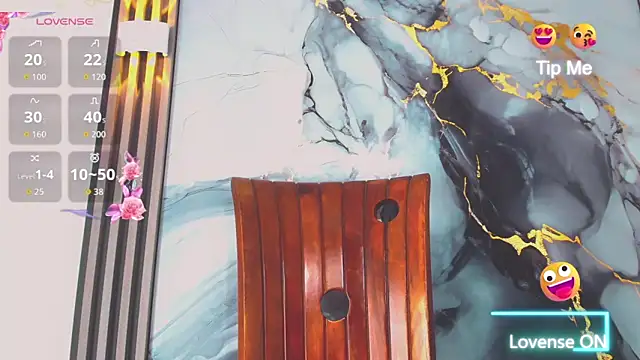 khiara moretti online show from 03/17/26, 07:28