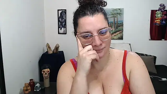 Snapshot of Aleja_Gonzales chatting on 03/12/25, 03:29 Aleja Gonzales online show from 03/12/25, 03:29