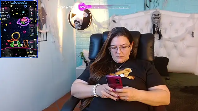 MsJossie online show from 10/24/25, 03:47