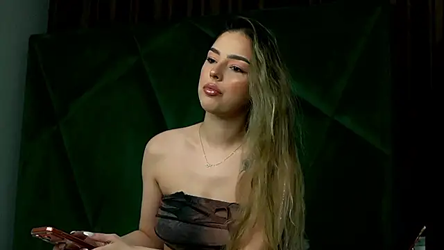 ScarletColes online show from 03/05/26, 11:45