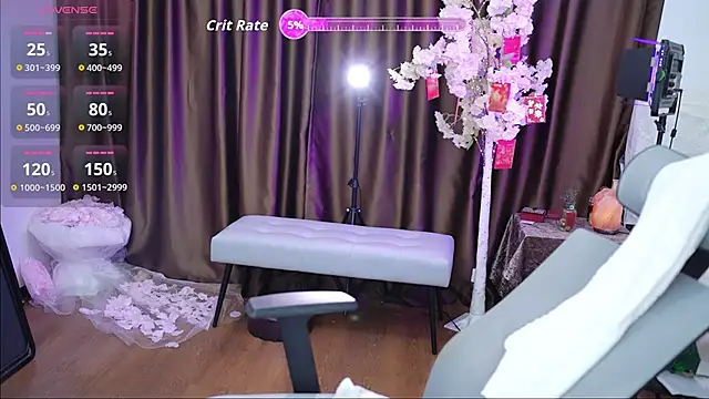 Snapshot of tina0604 chatting on 10/10/25, 12:20 tina0604 online show from 10/10/25, 12:20