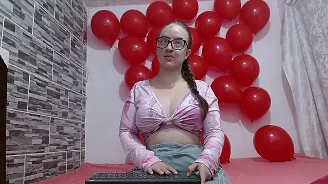 Venus Santana online show from 02/16/26, 05:42