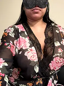 Snapshot of Blzsugar chatting on 10/18/25, 01:08 Blzsugar online show from 10/18/25, 01:08