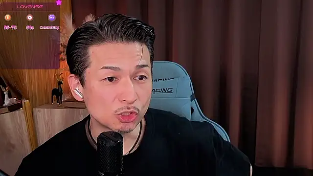 HARU-outdoor-x online show from 10/23/25, 02:16