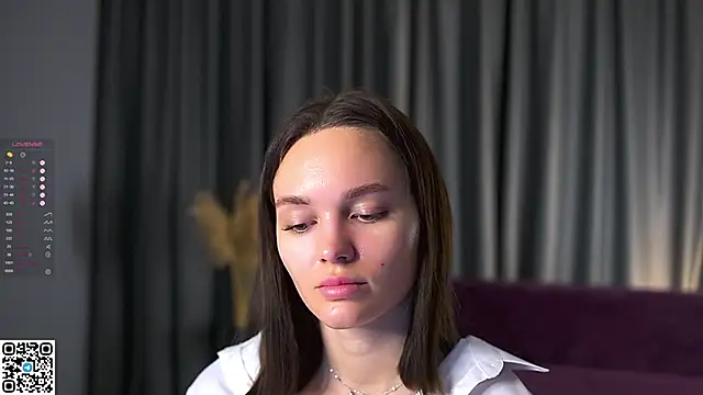 Snapshot of AnneKlint chatting on 12/04/24, 11:19 AnneKlint online show from 12/04/24, 11:19