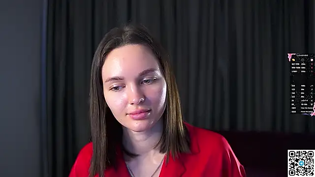 Snapshot of AnneKlint chatting on 12/21/24, 08:50 AnneKlint online show from 12/21/24, 08:50