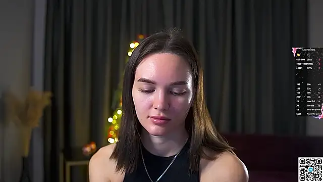 Snapshot of AnneKlint chatting on 12/29/24, 05:10 AnneKlint online show from 12/29/24, 05:10