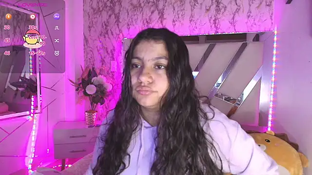 Snapshot of Miaa_Smiith1 chatting on 12/10/24, 11:32 Miaa Smiith1 online show from 12/10/24, 11:32