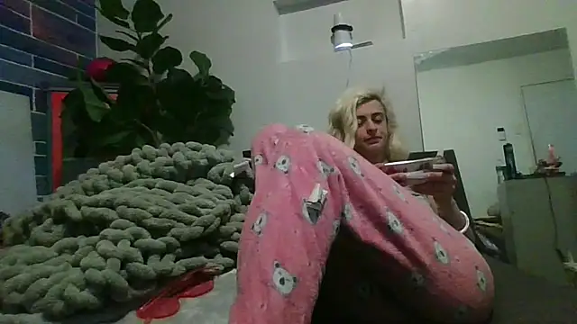 watermellonpussy online show from 03/07/26, 10:07