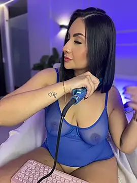 Snapshot of GabriellaFerrer chatting on 06/06/26, 01:00 GabriellaFerrer online show from 06/06/26, 01:00