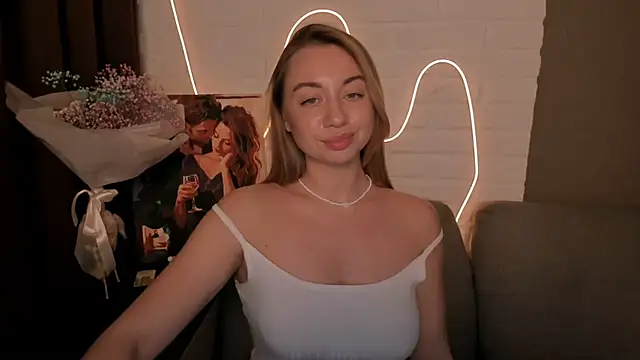 Snapshot of DanielaWisse chatting on 12/25/24, 05:16 DanielaWisse online show from 12/25/24, 05:16