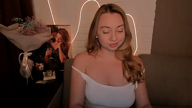 Snapshot of DanielaWisse chatting on 01/01/25, 06:49 DanielaWisse online show from 01/01/25, 06:49