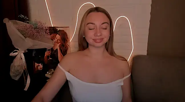 Snapshot of DanielaWisse chatting on 01/06/25, 11:20 DanielaWisse online show from 01/06/25, 11:20