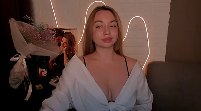 Snapshot of DanielaWisse chatting on 01/09/25, 10:20 DanielaWisse online show from 01/09/25, 10:20