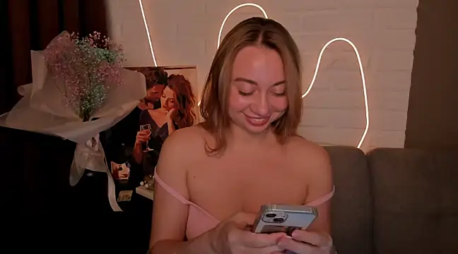 Snapshot of DanielaWisse chatting on 01/14/25, 12:54 DanielaWisse online show from 01/14/25, 12:54