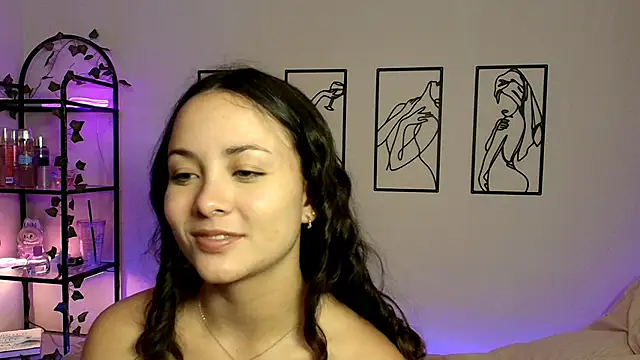 Megan Rodrigo online show from 10/10/25, 07:13