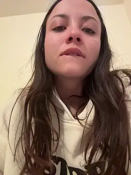 Megan Rodrigo online show from 04/19/26, 11:42