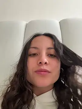 Megan Rodrigo online show from 05/26/26, 01:18