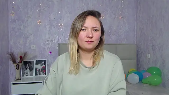 Snapshot of SallyVerda chatting on 01/16/25, 10:53 SallyVerda online show from 01/16/25, 10:53