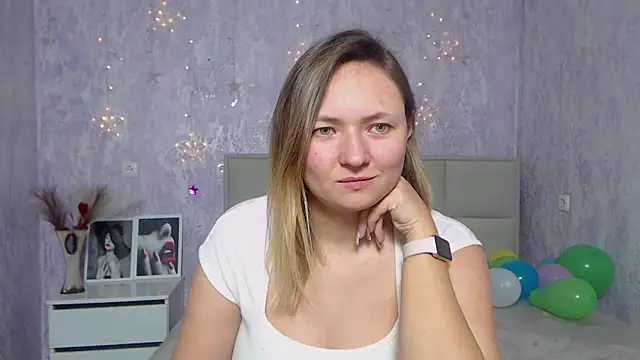 Snapshot of SallyVerda chatting on 01/16/25, 02:08 SallyVerda online show from 01/16/25, 02:08