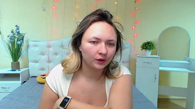 Snapshot of SallyVerda chatting on 01/19/25, 04:22 SallyVerda online show from 01/19/25, 04:22