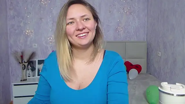 Snapshot of SallyVerda chatting on 01/28/25, 12:57 SallyVerda online show from 01/28/25, 12:57