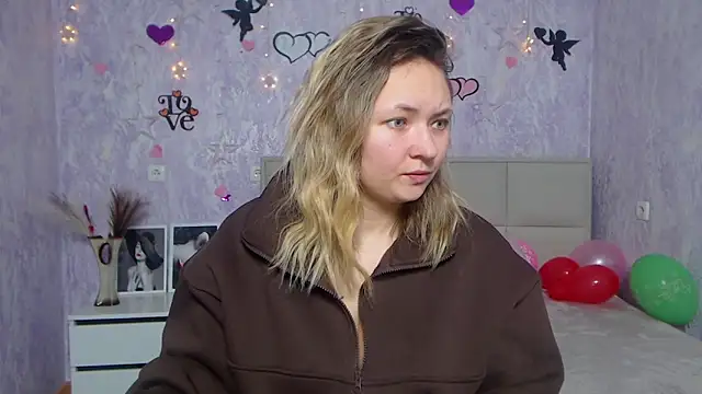 Snapshot of SallyVerda chatting on 02/03/25, 06:56 SallyVerda online show from 02/03/25, 06:56