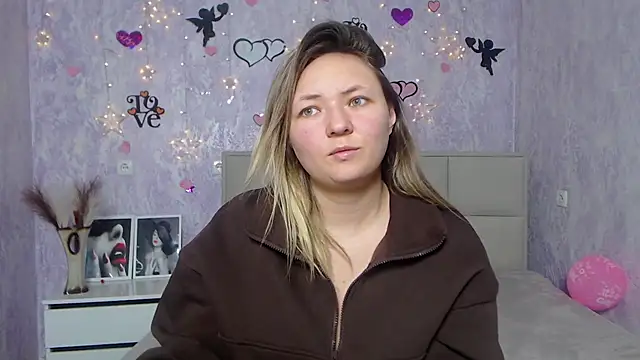 Snapshot of SallyVerda chatting on 02/06/25, 06:56 SallyVerda online show from 02/06/25, 06:56