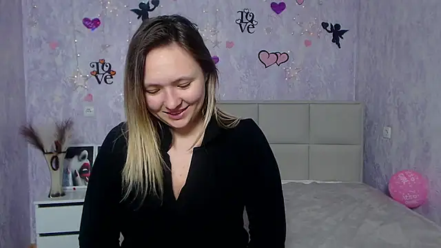 Snapshot of SallyVerda chatting on 02/08/25, 04:36 SallyVerda online show from 02/08/25, 04:36