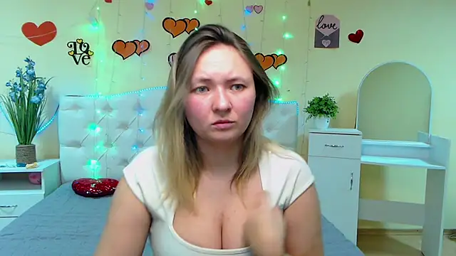 Snapshot of SallyVerda chatting on 02/11/25, 06:44 SallyVerda online show from 02/11/25, 06:44