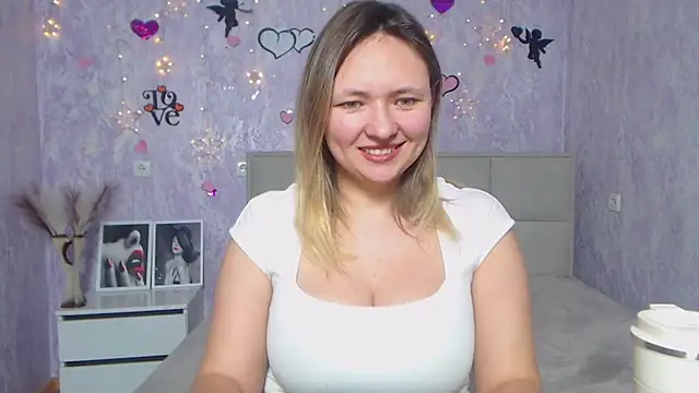 Snapshot of SallyVerda chatting on 02/12/25, 10:37 SallyVerda online show from 02/12/25, 10:37