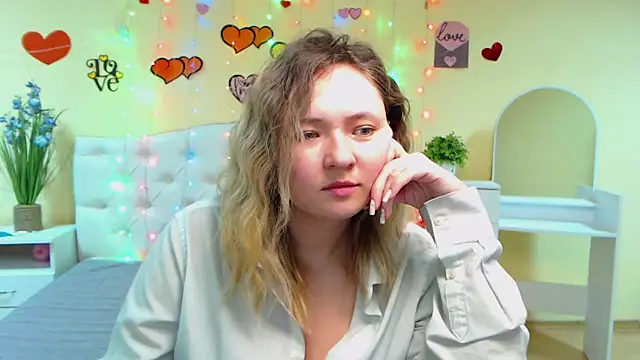 Snapshot of SallyVerda chatting on 02/27/25, 09:36 SallyVerda online show from 02/27/25, 09:36