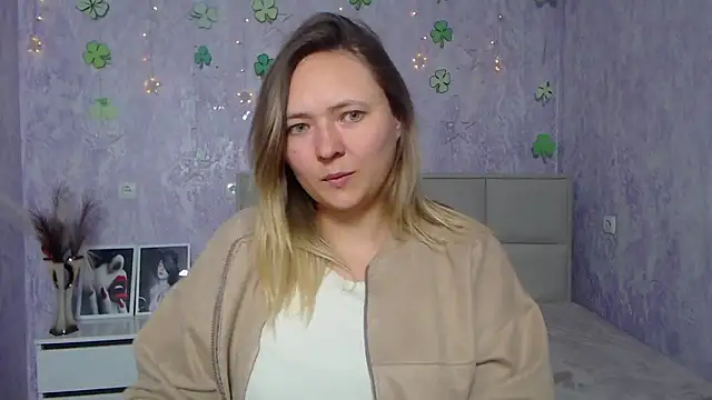 Snapshot of SallyVerda chatting on 03/16/25, 06:34 SallyVerda online show from 03/16/25, 06:34